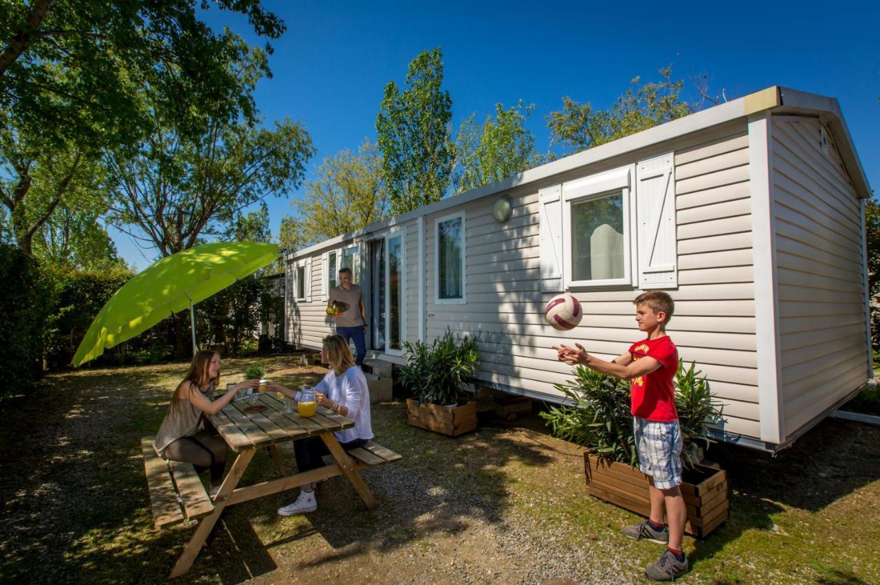 Camping Marina Plage Vitrolles  Exteriör bild